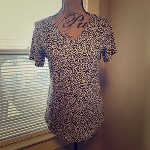 Vera Bradley pocket tee